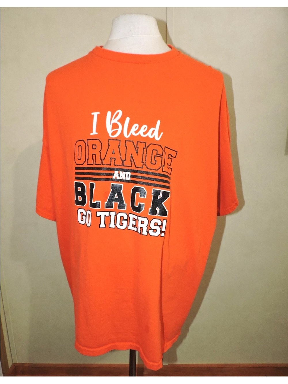Gildan Orange Short-Sleeve 'I Bleed Orange and Black' Graphic Tee